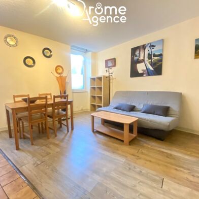 Appartement 2 pièces 530 €