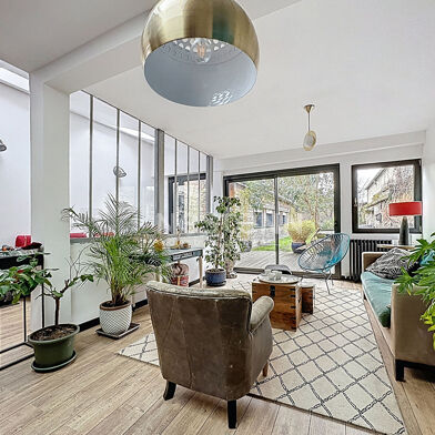 Maison 9 pièces 680000 €