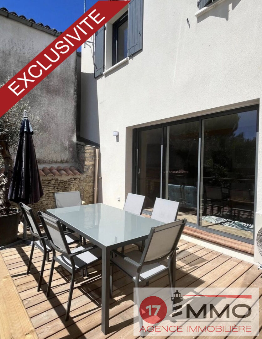 Villa / Maison  T4 à vendre Yves 17340