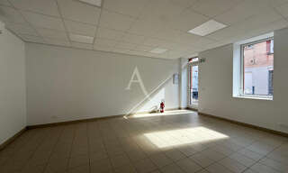 Commerce  78 m² à louer à Castelginest (31780)