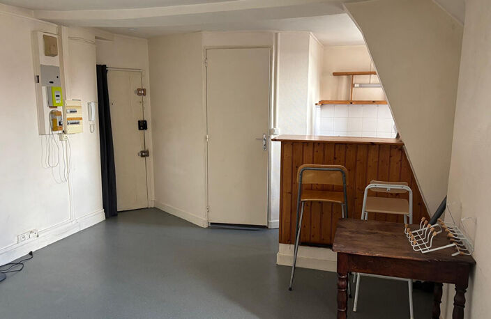 APPARTEMENT STUDIO NANTES CENTRE VILLE — photo 2