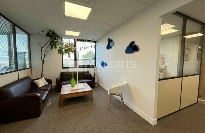 BUREAUX à LOUER — photo 5