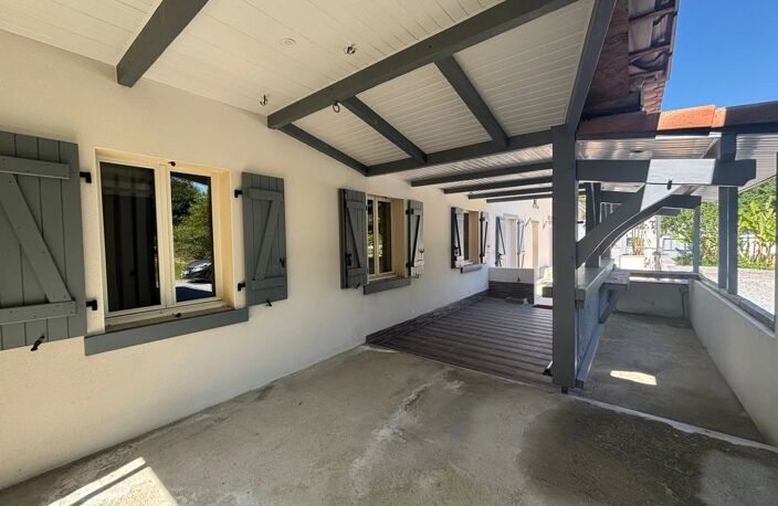 MAISON FAMILIALE DE CARACTÈRE – BEAUX VOLUMES – TERRAIN 2 561 m² — photo 3