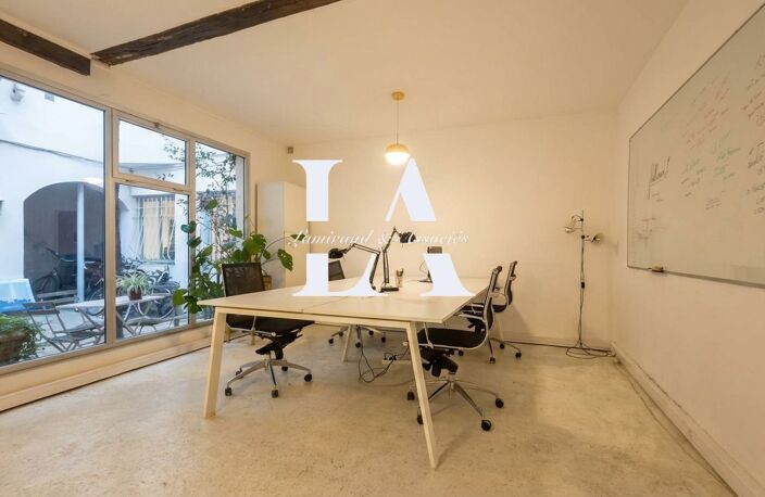 Bureaux 3 p à PARIS 9ème — photo 2