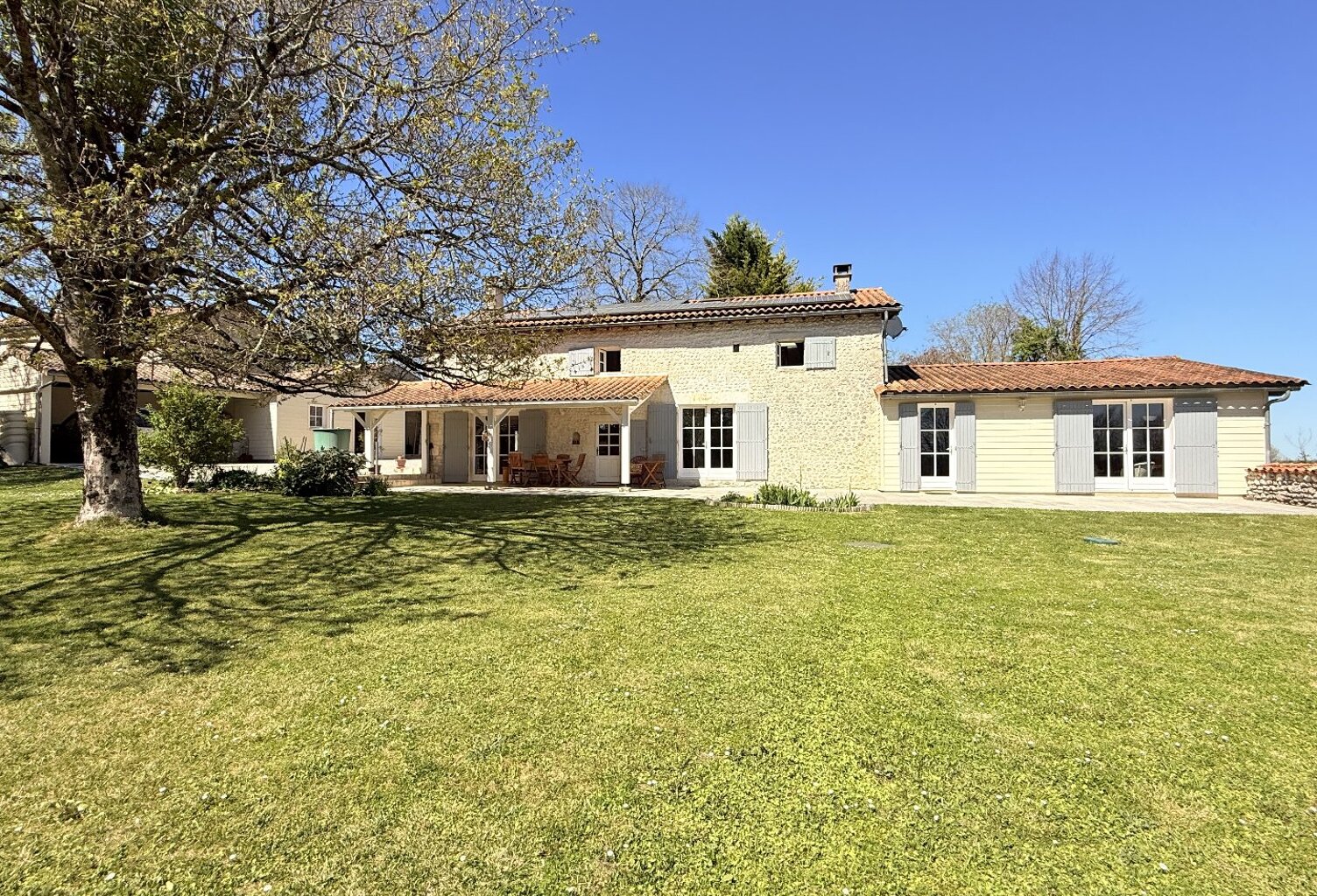 Maison — photo 1