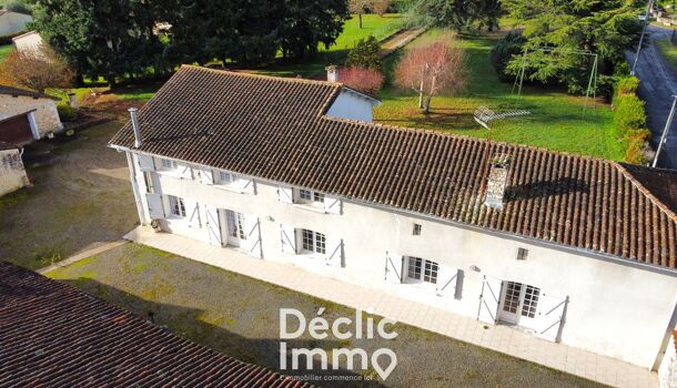 Villa / Maison 9 pièces  à vendre Rochefoucauld (La) 16110