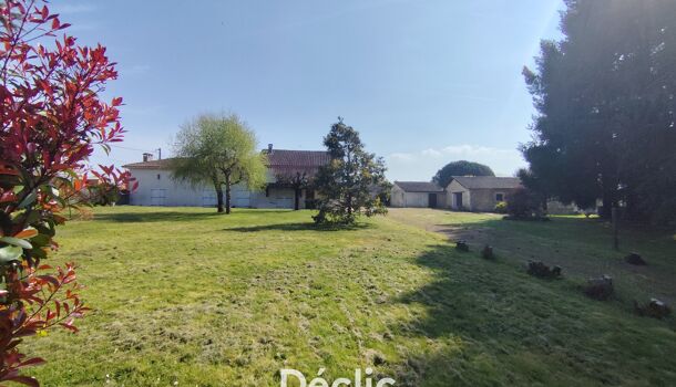 Villa / Maison 9 pièces  à vendre Rochefoucauld (La) 16110