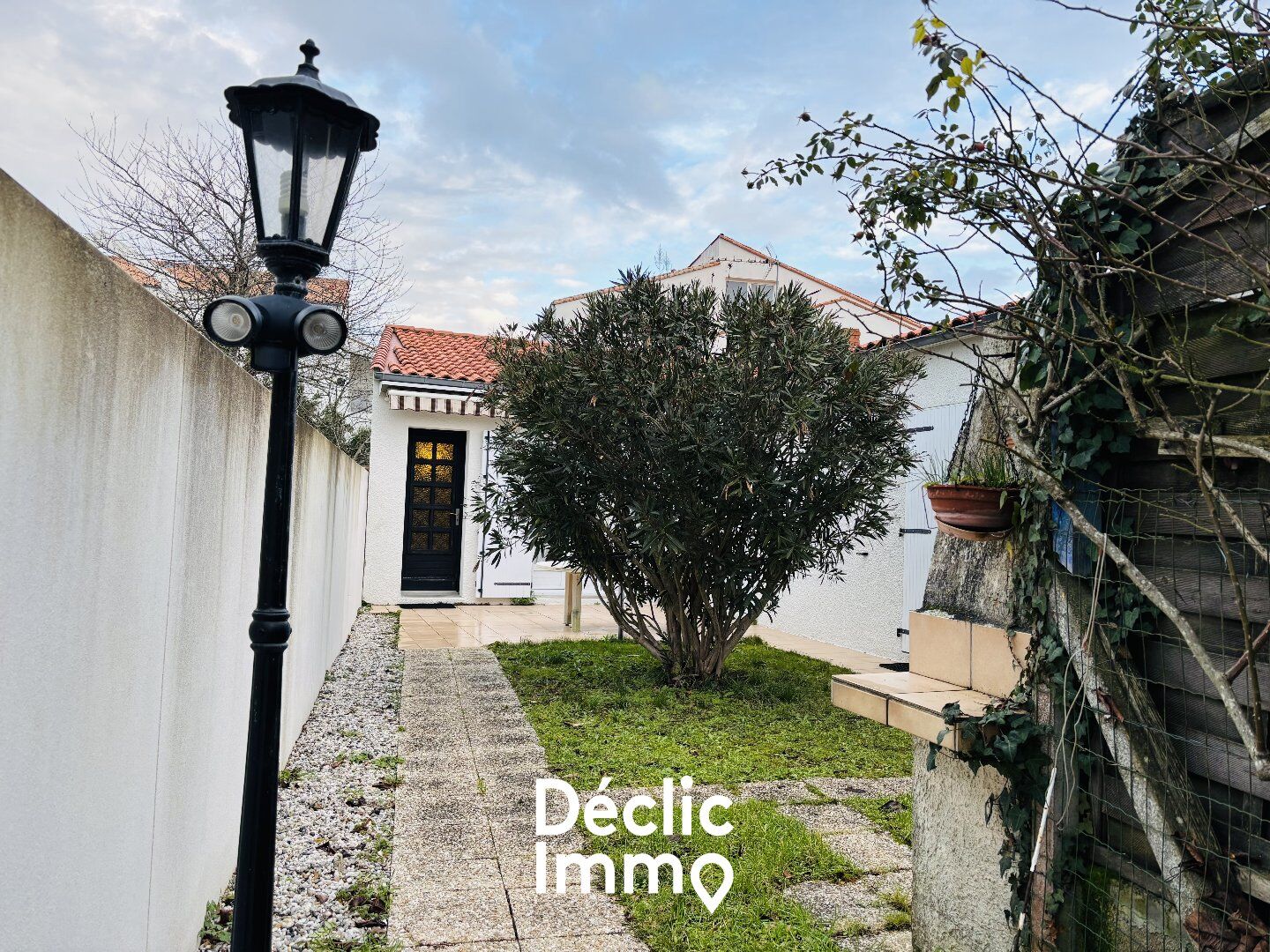 Villa / Maison  T3 à vendre Rochelle (La) 17000