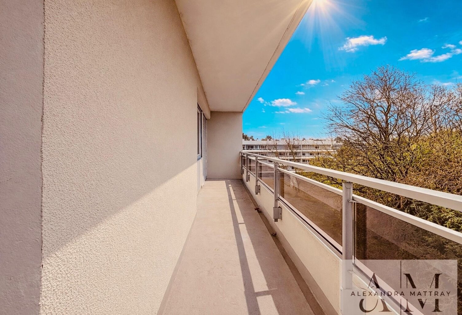 Appartement 4 pièces  101 m²  Dernier étage avec ascenseur  Résidence avec parc  10 minutes à pied du centre de Caudéran — photo 1