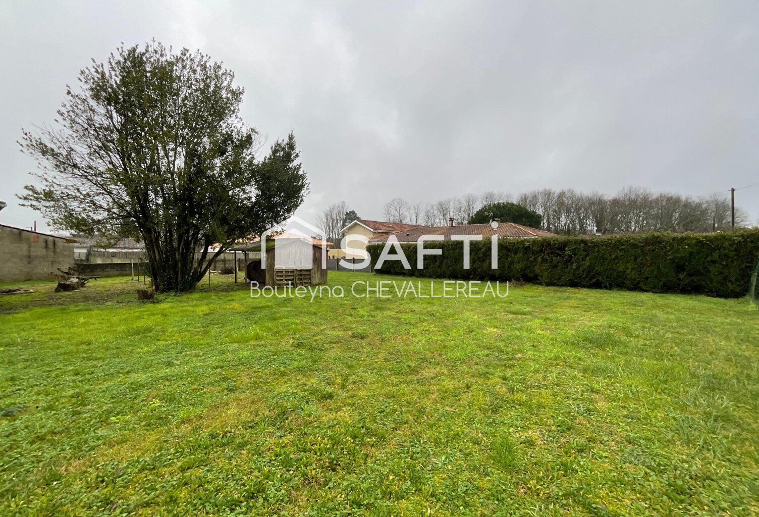 Terrain constructible 600 m² — photo 1