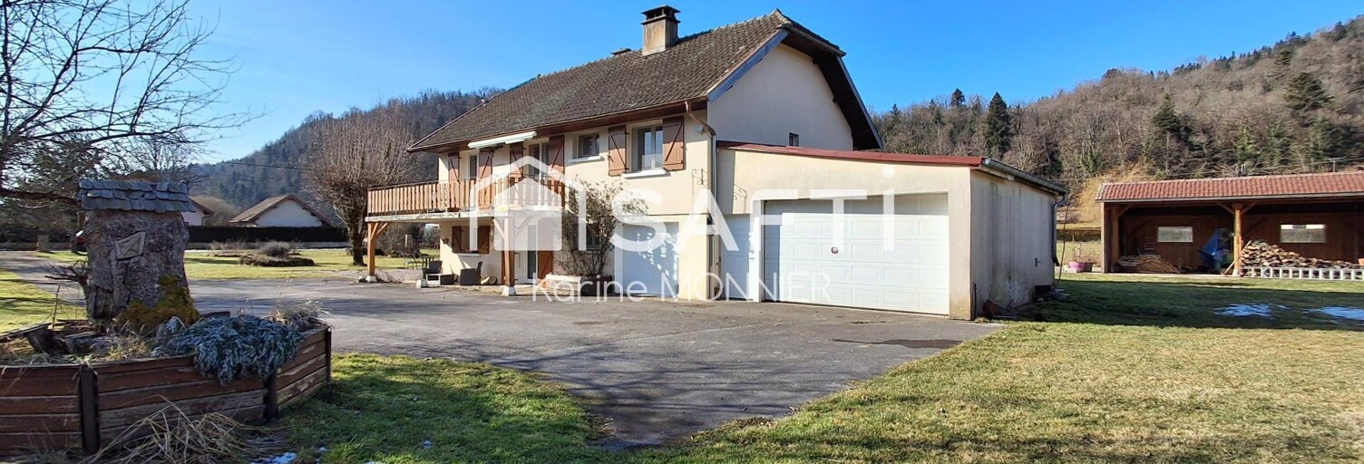 Maison 9 Pièces 185 m² à vendre à Bourg-de-Sirod (39300)