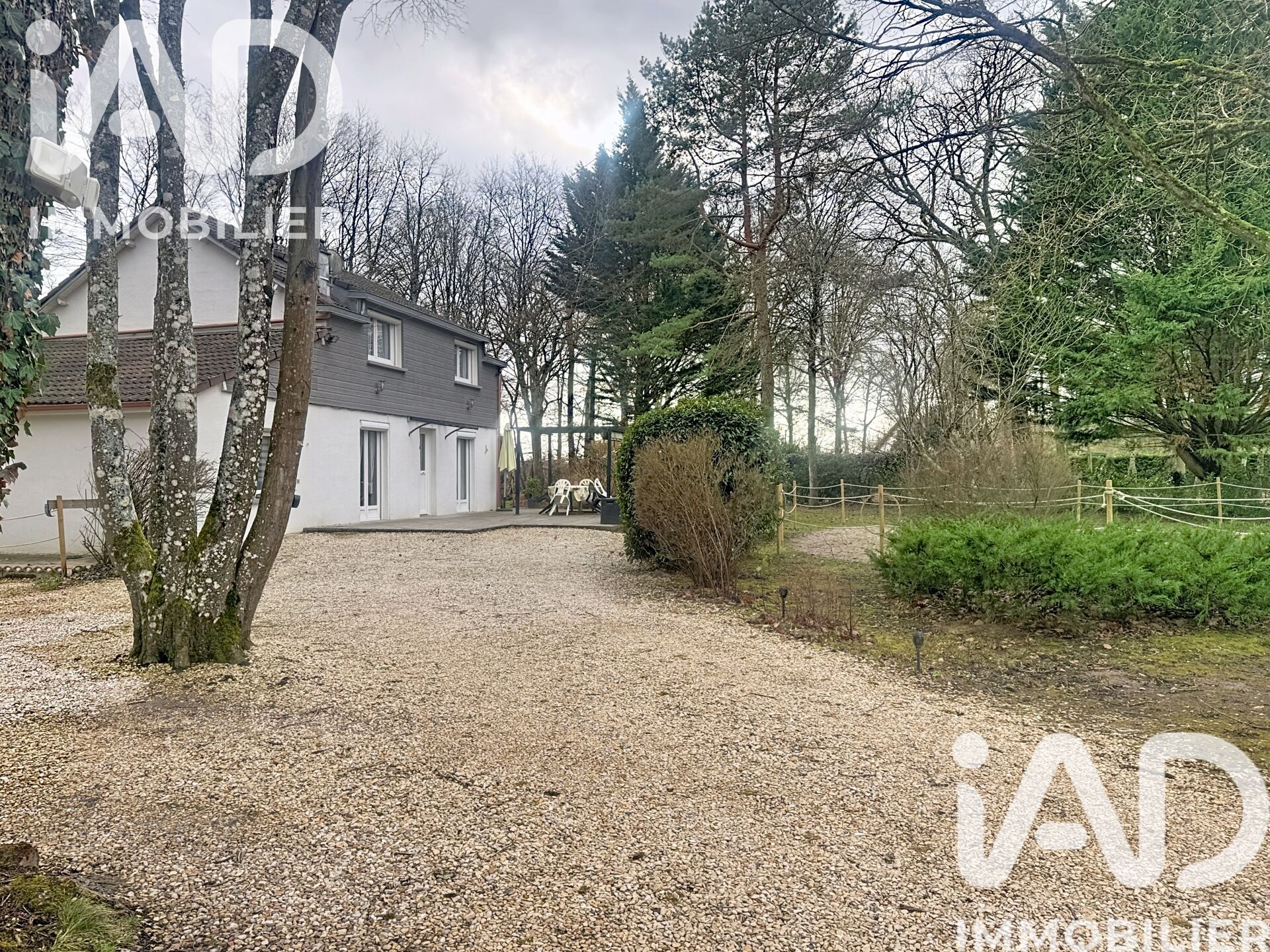 Chuelles - 130m² - 6p. - 4ch.