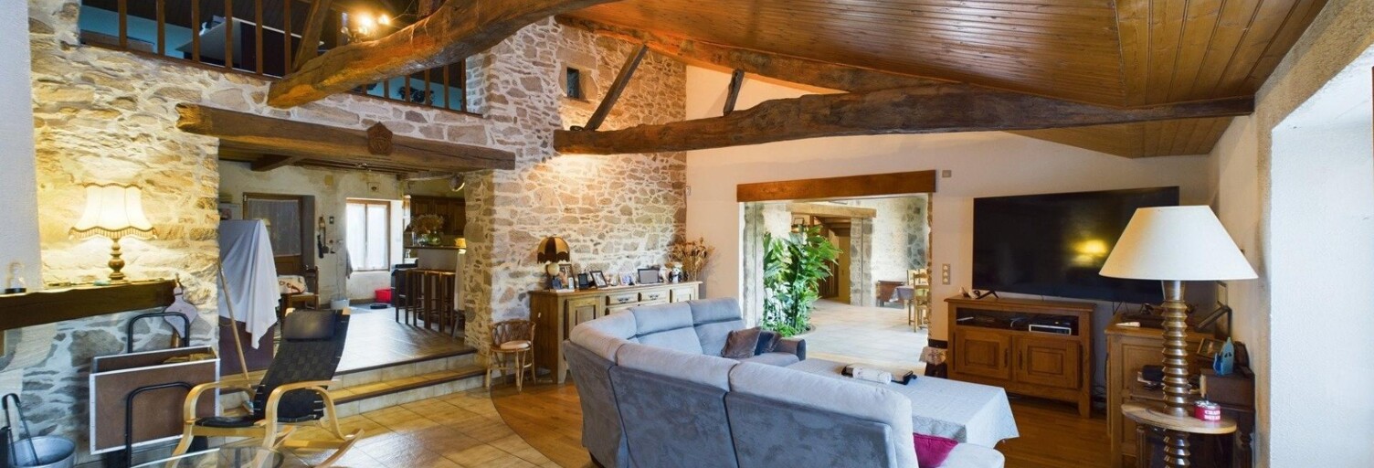 Maison 12 Pièces 415 m² à vendre à Aizenay (85190)