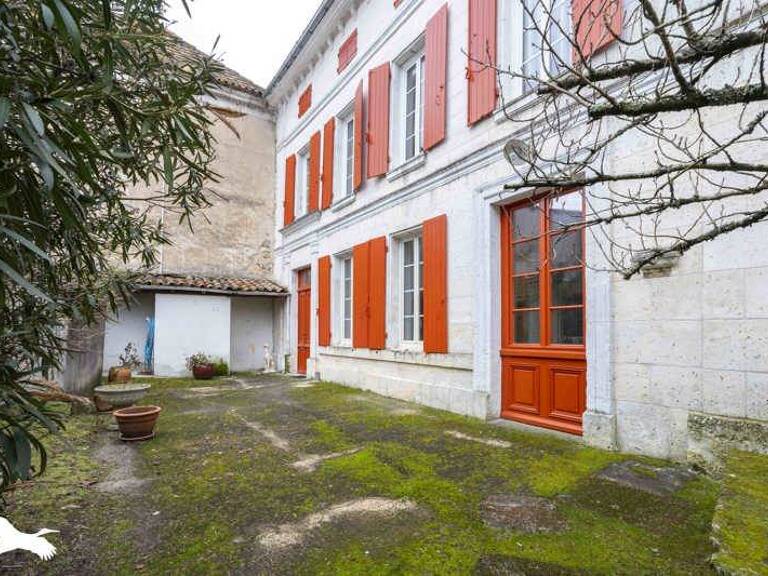 Maison de ville de 7 pièces principales — photo 1