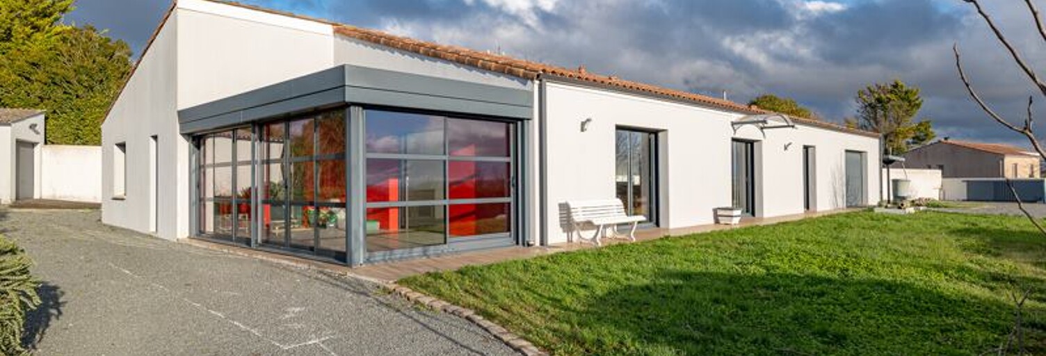 Maison 5 Pièces 153 m² à vendre à Courcelles (17400)