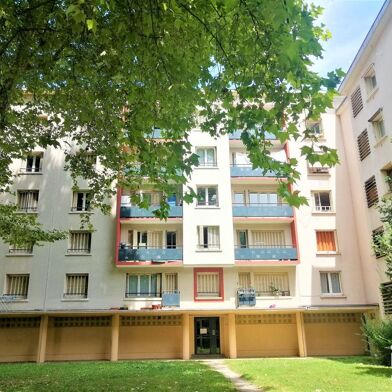 Appartement 3 pièces 705 €