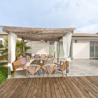 Maison 5 pièces 278144 €