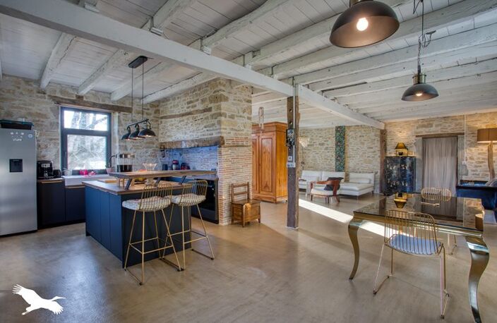 Maison en pierre de 4 pièces principales — photo 2