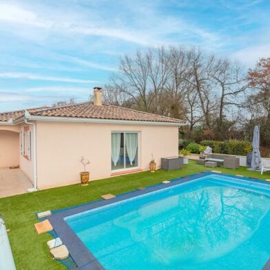 Maison 5 pièces 399000 €