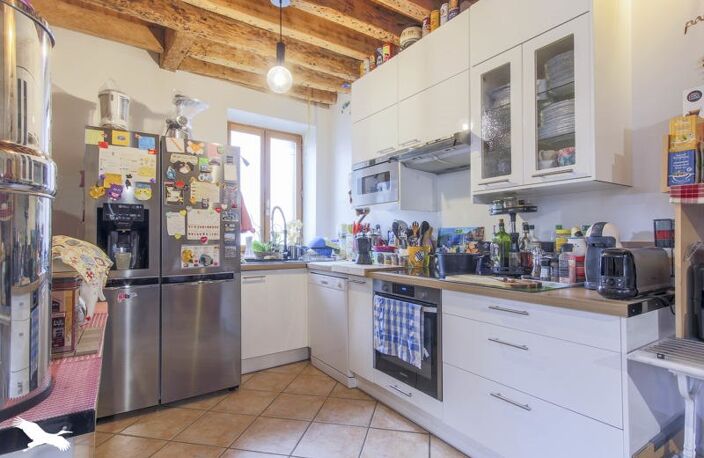 Maison en pierre de 3 pièces principales — photo 2