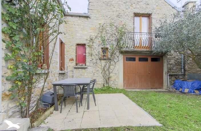 Maison en pierre de 3 pièces principales — photo 3
