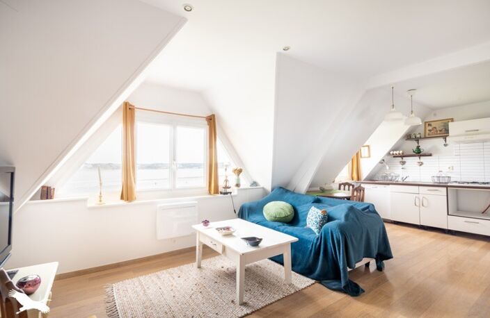 Maison en pierre de 8 pièces principales — photo 2