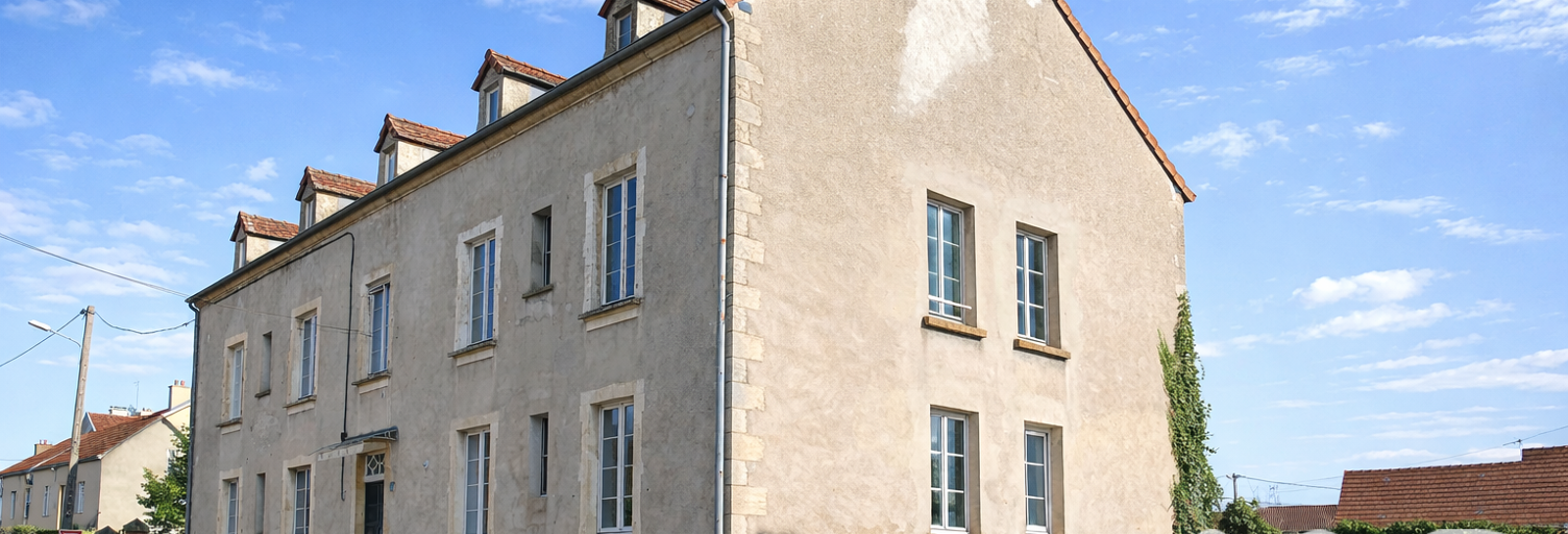 Immeuble  380 m² à vendre à Palinges (71430)