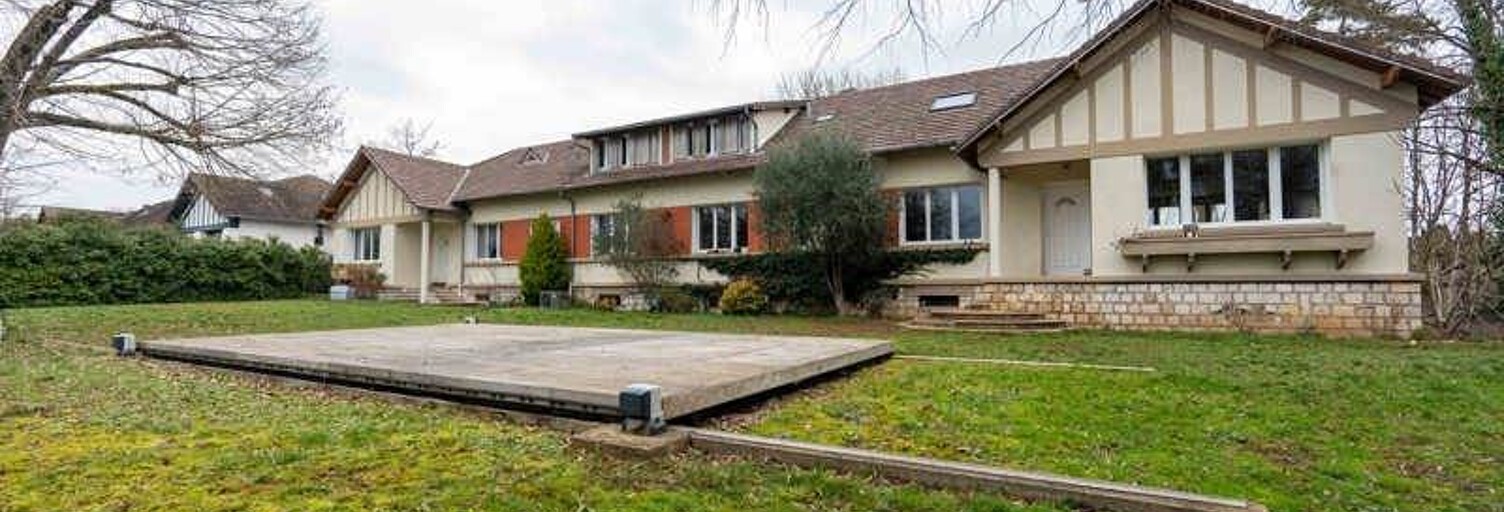 Maison 12 Pièces 380 m² à vendre à Bourges (18000)