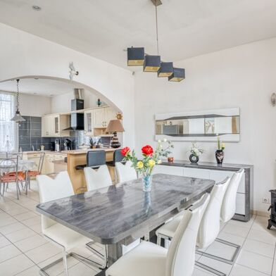 Maison 4 pièces 265500 €