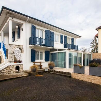 Maison 8 pièces 265500 €