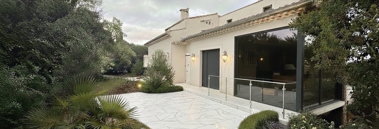 Maison 8 Pièces 178 m² à vendre à Fréjus (83370)