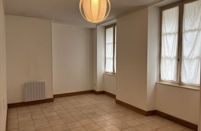Maison de bourg de 5 pièces principales — photo 4