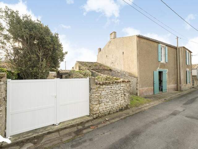Maison de bourg de 3 pièces principales — photo du bien