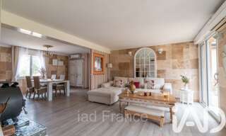 Maison 10 Pièces 203 m² à vendre à Fontenay-Mauvoisin (78200)