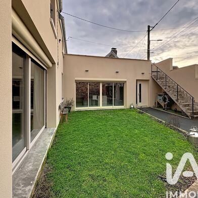 Maison 8 pièces 400000 €