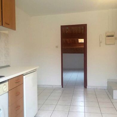 Appartement 1 pièces 390 €