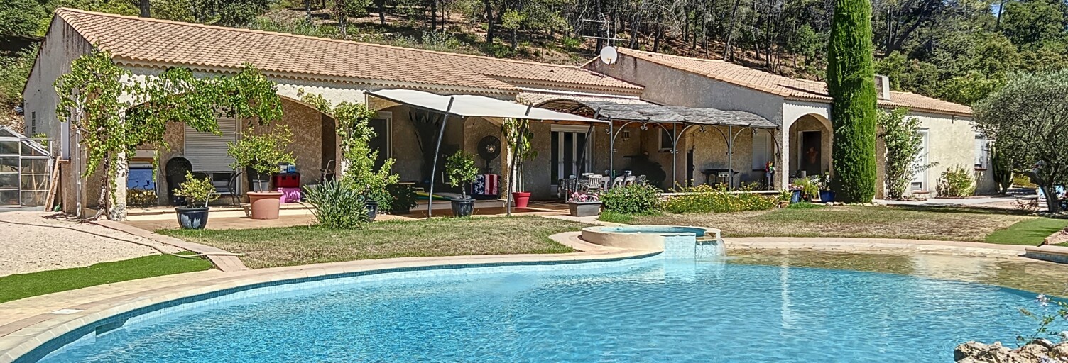 Maison 7 Pièces 215 m² à vendre à Pierrefeu-du-Var (83390)