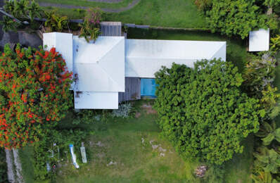 Villa d'architecte avec piscine et fort potentiel foncier — photo du bien