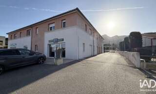 Commerce  78 m² à louer à Robion (84440)