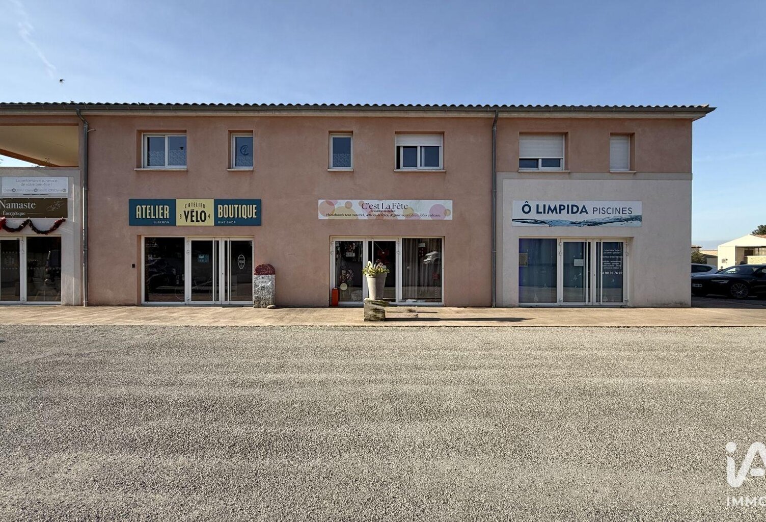 Location Local d'activités 100 m&sup2; — photo 1