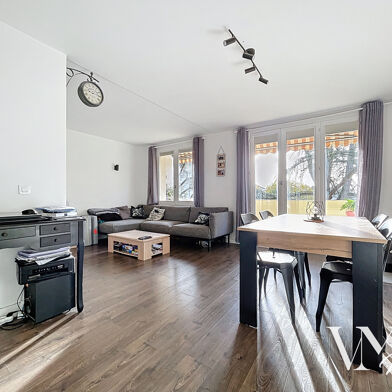 Appartement 3 pièces 240000 €