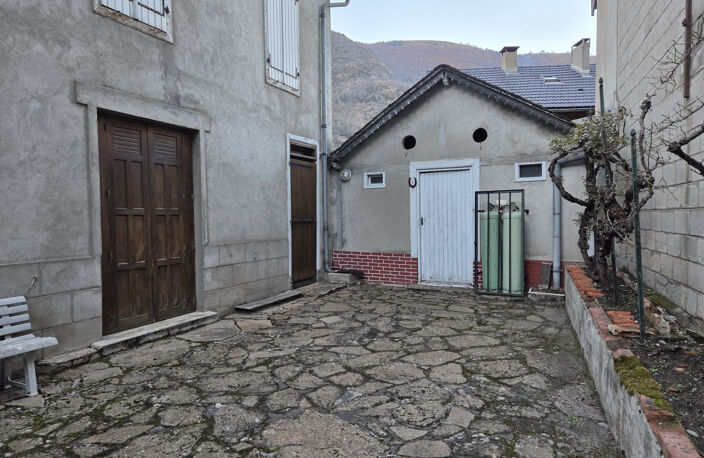 MAISON AVEC COUR VAL DE SOS — photo 4