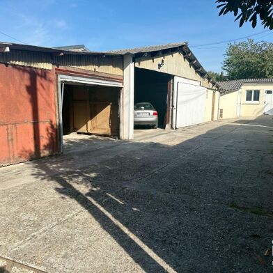 Commerce  380000 €