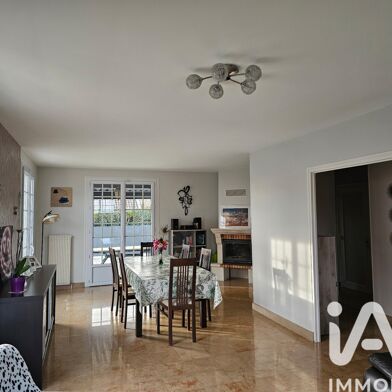 Maison 8 pièces 320000 €