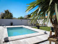 VAUX-SUR-MER - MAISON ENTIEREMENT RÉNOVÉE AVEC GOÛT AU PRIX — photo 3