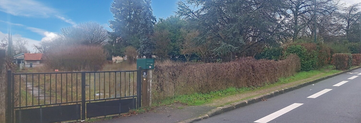 Terrain  3108 m² à vendre à Varennes-Jarcy (91480)