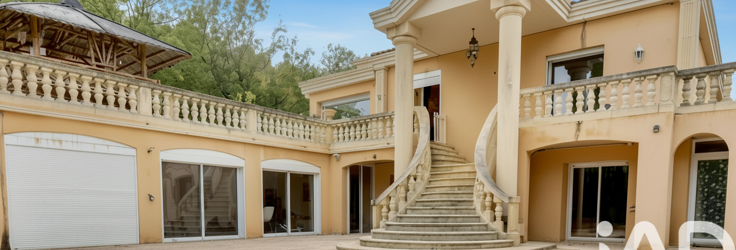 Maison 8 Pièces 271 m² à vendre à Gardanne (13120)