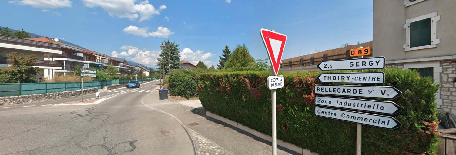 Garage  187 m² à vendre à Thoiry (01710)