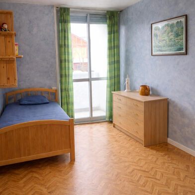 Appartement 4 pièces 99000 €