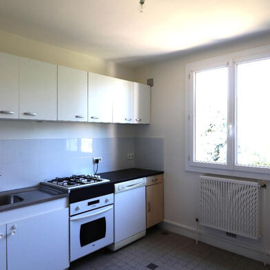 Appartement 3 pièces 568 €